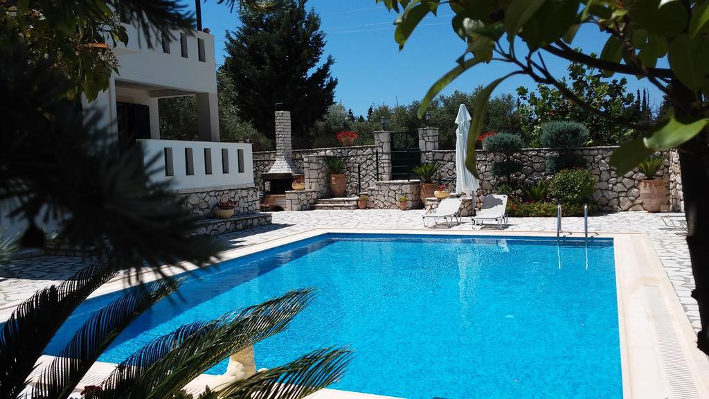 Ionian Villas Ayios Nikitas Ruang foto