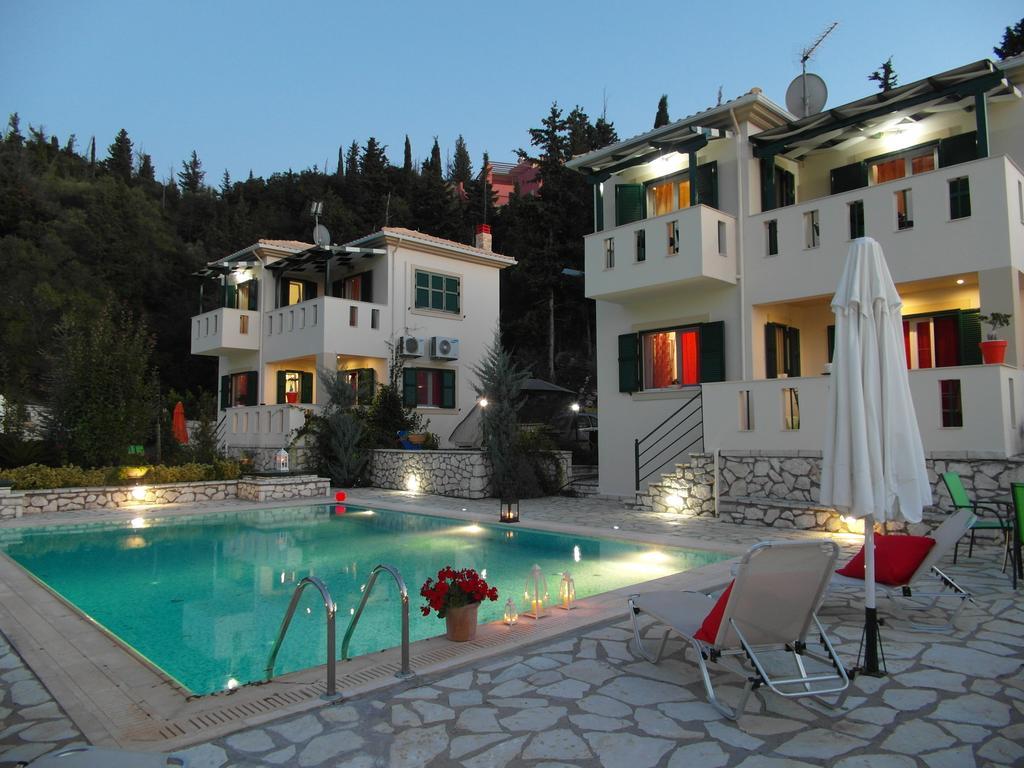 Ionian Villas Ayios Nikitas Bagian luar foto