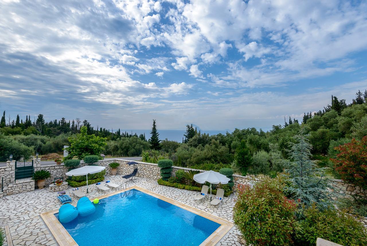 Ionian Villas Ayios Nikitas Bagian luar foto