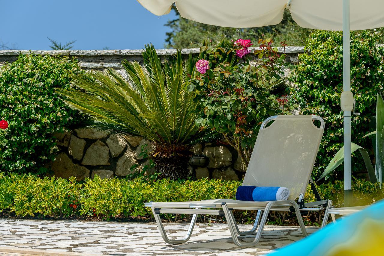 Ionian Villas Ayios Nikitas Bagian luar foto